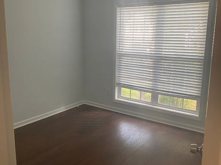 327 Lee Miller Dr — Photo 7