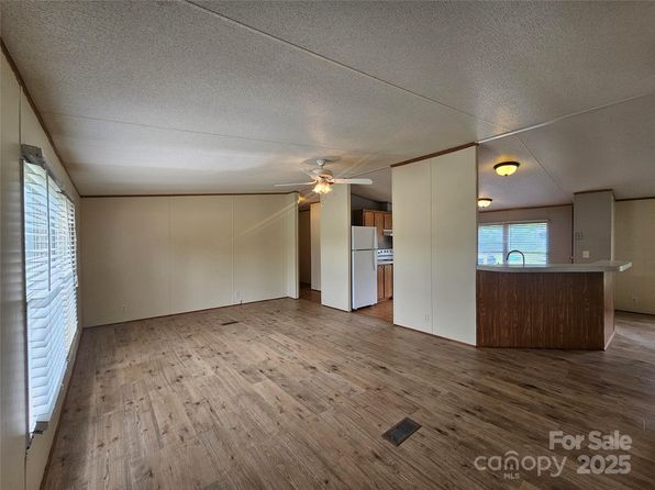 230 Boyles Rd, Lawndale, NC 28090