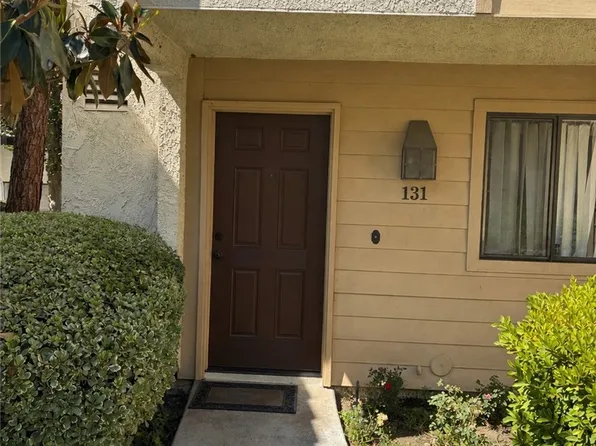 5720 Owensmouth Ave, Woodland Hills, CA 91367