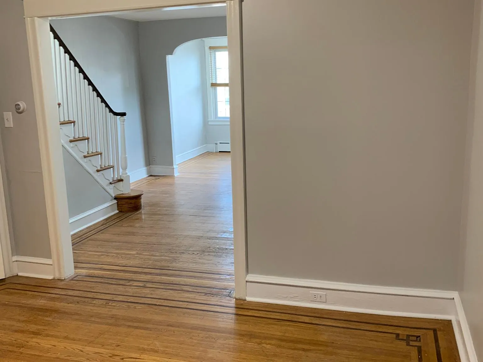 3 bed, 1300 sqft, $1,950 — Photo 3