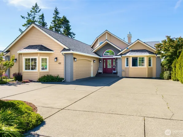 4211 Glasgow Way, Anacortes, WA 98221