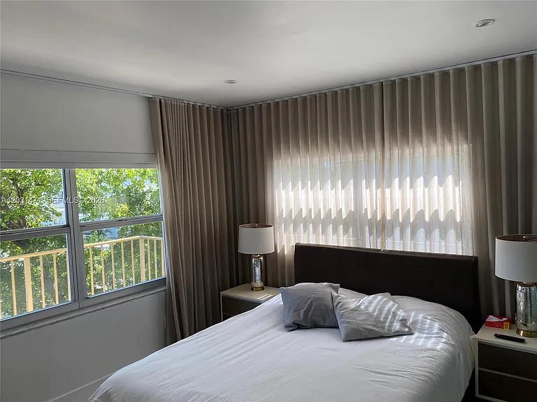 1540 Meridian Ave #4K — Photo 10