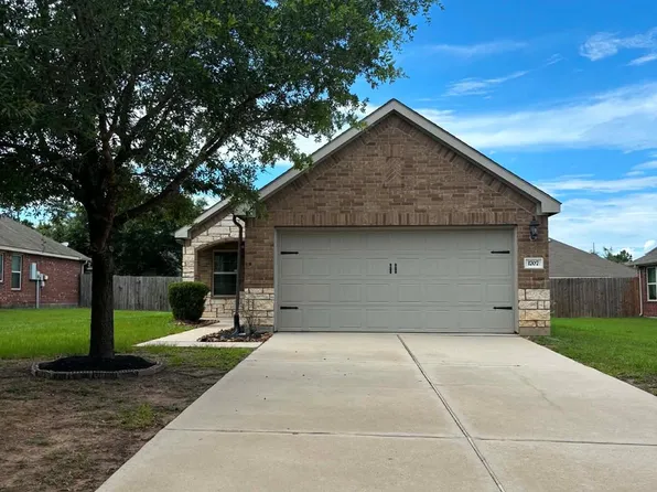 1707 Hickory Burl Ln, Conroe, TX 77301
