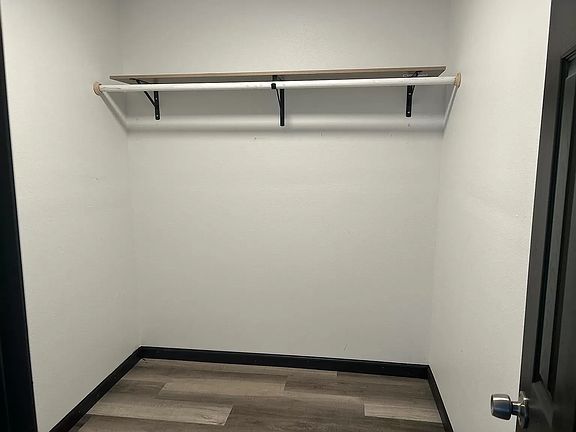 3rd image of 875 Washington Blvd
