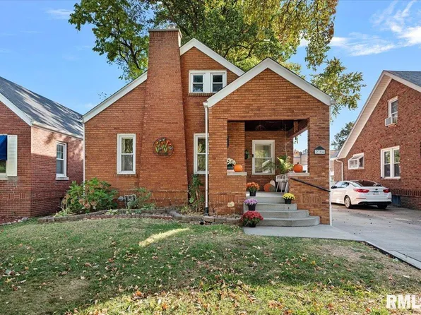 2304 S Lowell Ave, Springfield, IL 62704