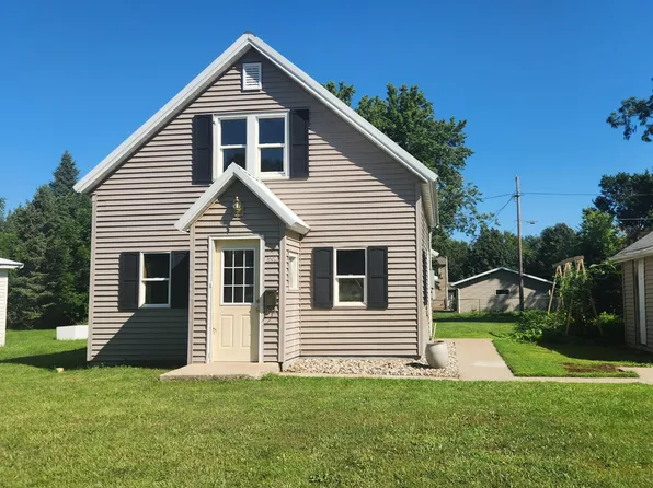 907 W Main St, Pipestone, MN 56164