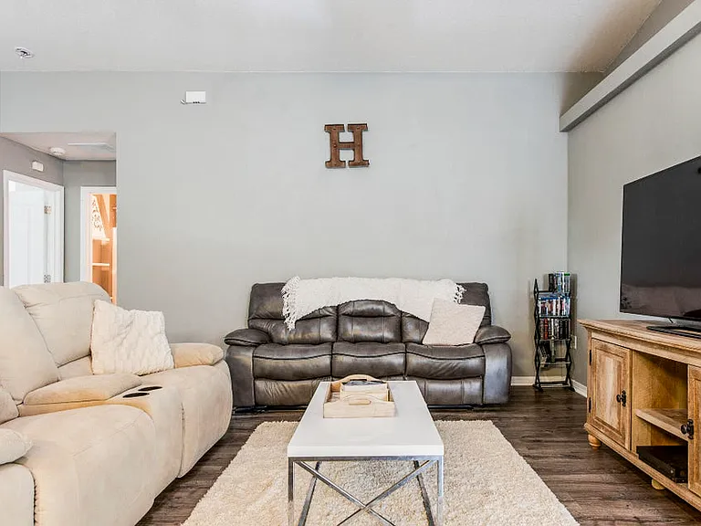 2362 Duncan Ridge Dr — Photo 5