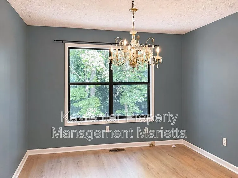 5088 Ravenwood Dr — Photo 10