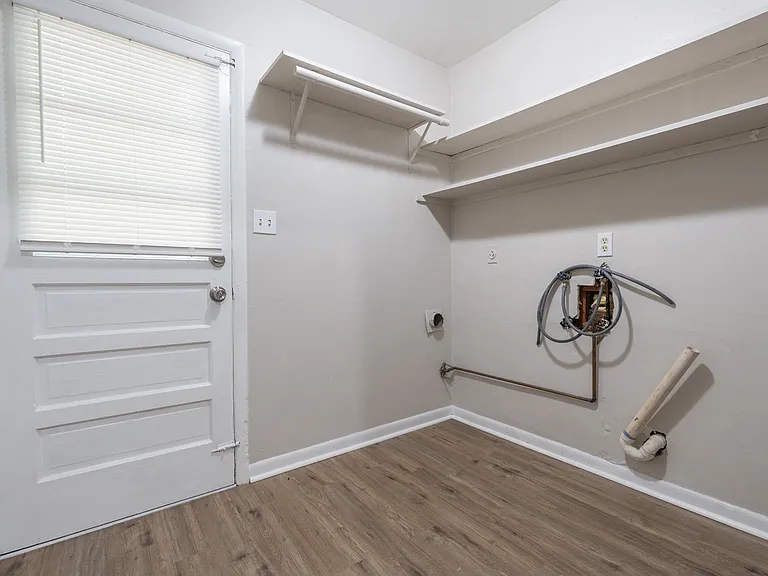 344 Woodview Ave #A — Photo 21