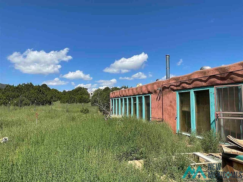 1st image of 51 Metzger Dr