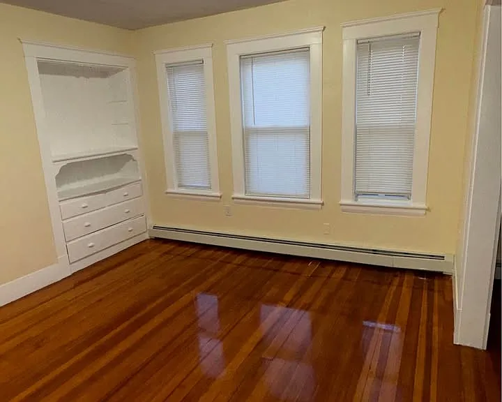 49 Boxford St — Photo 3