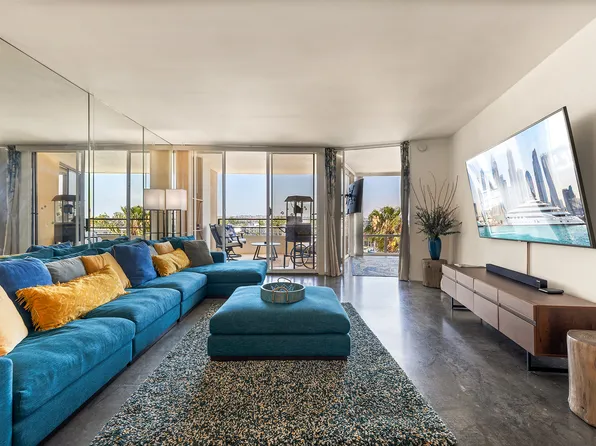 4333 Marina City Dr, Marina Del Rey, CA