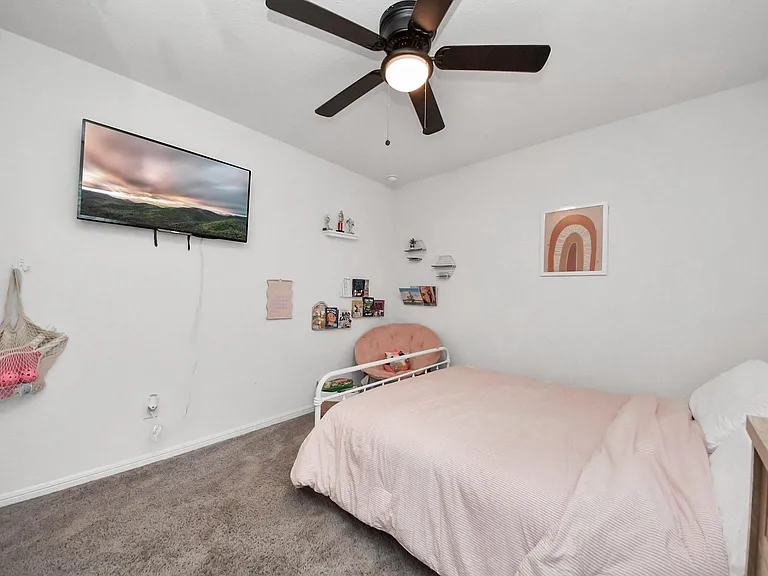 1509 Portola Dr — Photo 10