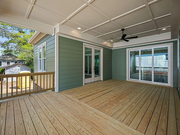 3rd image of 504 Tilden St