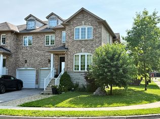 350 Gilpin Dr, Newmarket, ON L3X 3H2