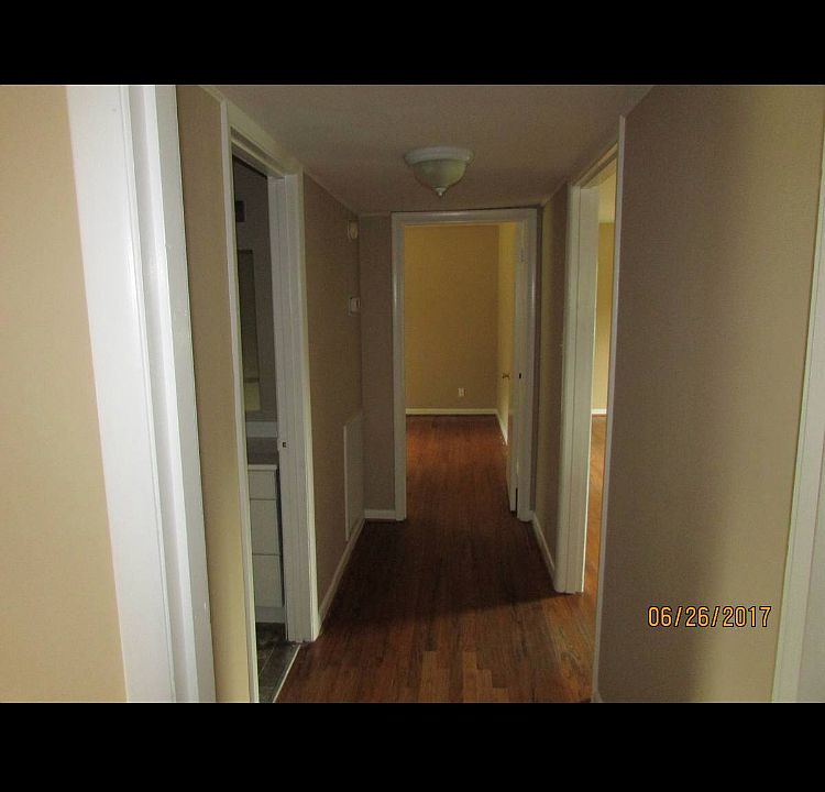 1st image of 2102 Jayne Ln
