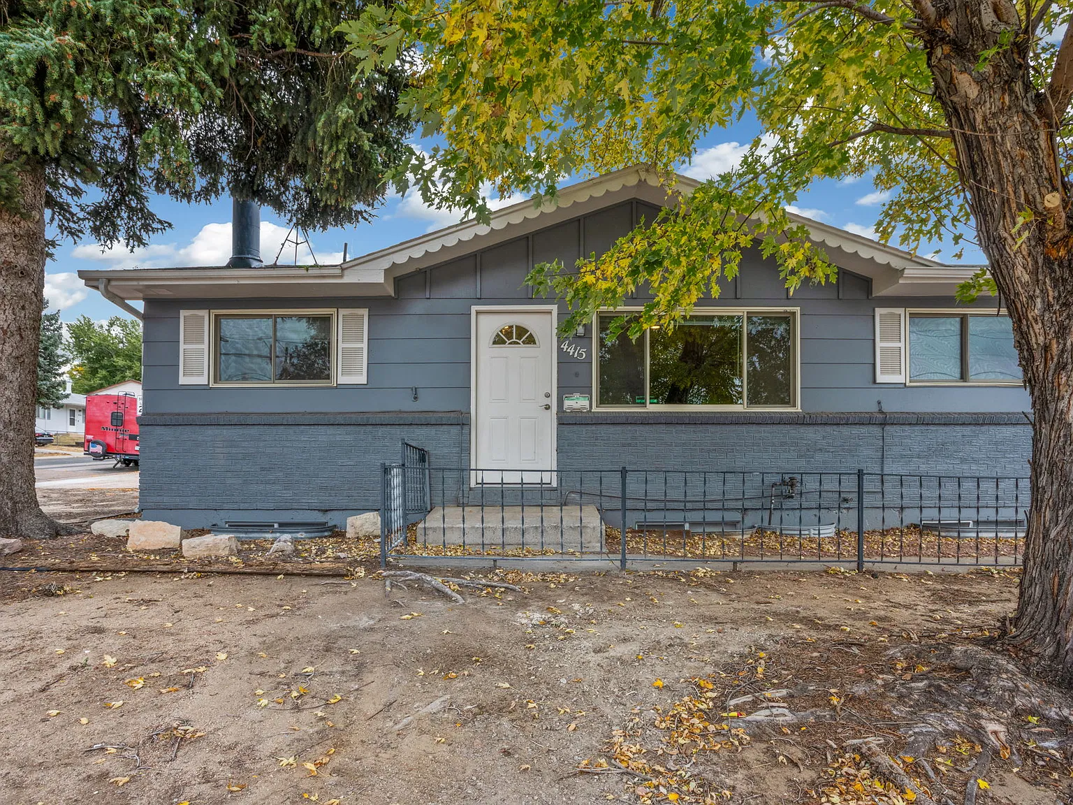 4 bed, 2090 sqft, $2,500 — Photo 1