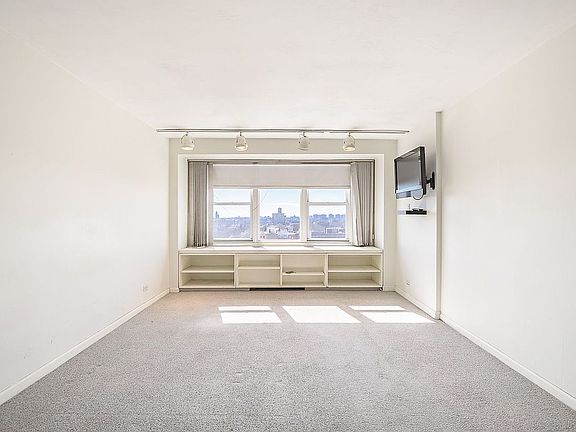 2nd image of 1170 Ocean Pkwy #Phg