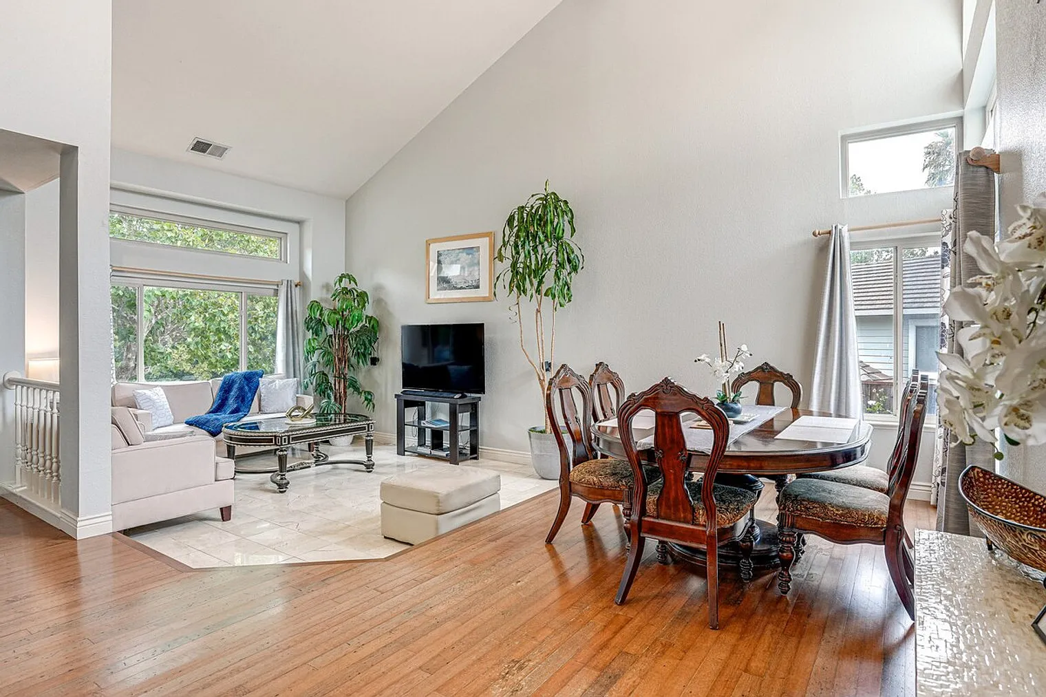 182 Westminster Way #Id1304897p photo 1