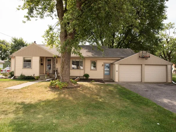 951 W Palmer St, Frankfort, IN 46041