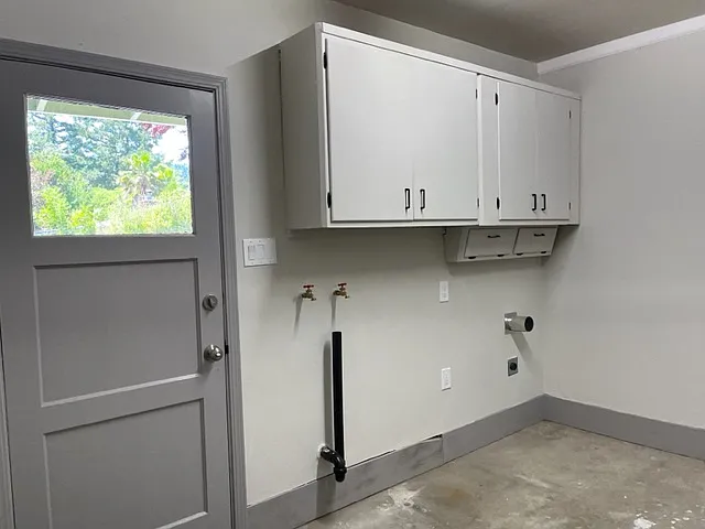 332 Par Ave — Photo 4