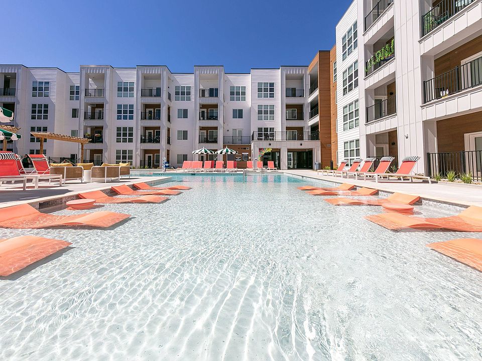 Resort Style Heated Pool