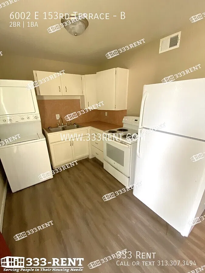 Lovely duplex ready for you to move right in! — Photo 4