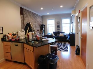 16 Hull St #5R, Boston, MA 02113