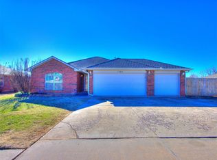1304 Northern Hills Rd, Norman, OK 73071