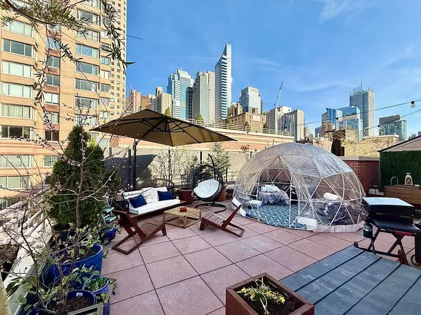 393 W 49th St APT 5CC, New York, NY 10019