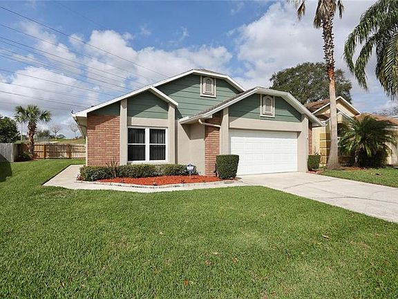 2nd image of 334 Lakebreeze Cir