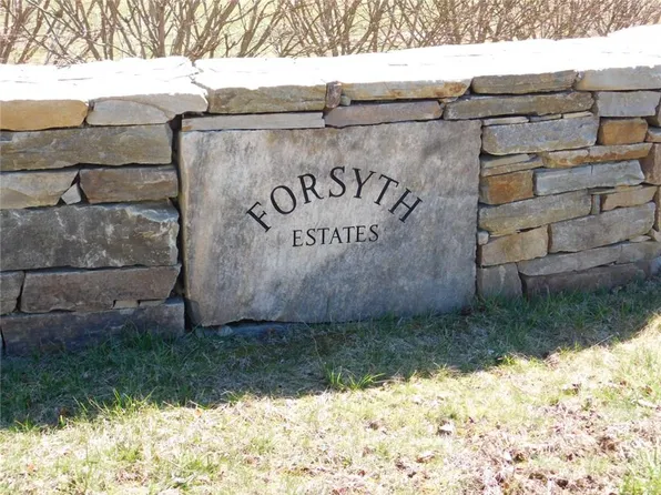 8 Syleo Ln, Salem, CT 06420