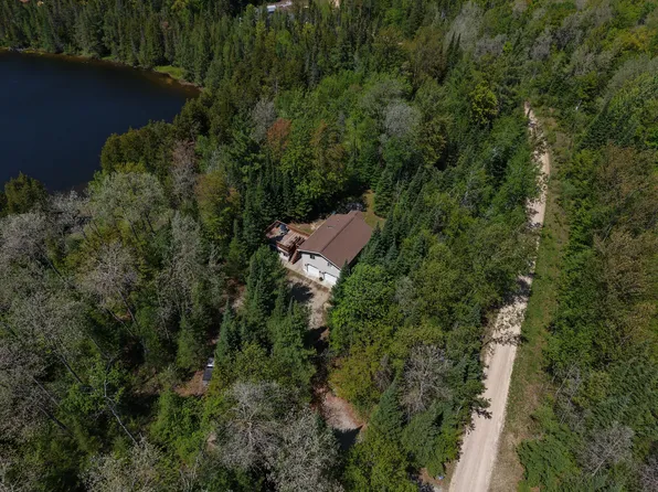 1725 E Lake Cir, Barton City, MI 48705