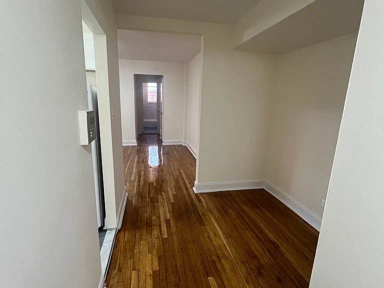 2064 Cropsey Ave #3D — Photo 1