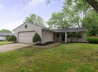 137 Nebraska Ave, Elyria, OH 44035