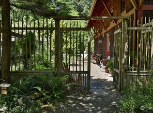 4243 Olmstead Rd, Clinton, WA 98236