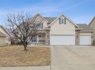 4124 124th St, Urbandale, IA 50323