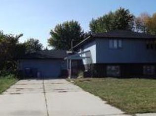 226 Forest Dr, Schererville, IN 46375