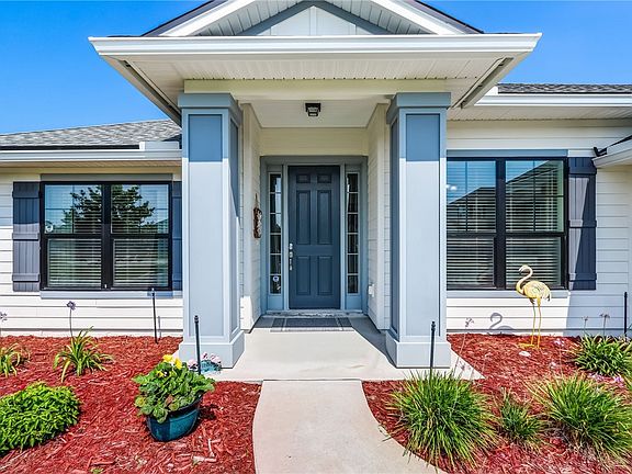3rd image of 86532 Rest Haven Ct