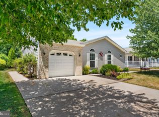 135 Baltusrol Dr, Mays Landing, NJ 08330