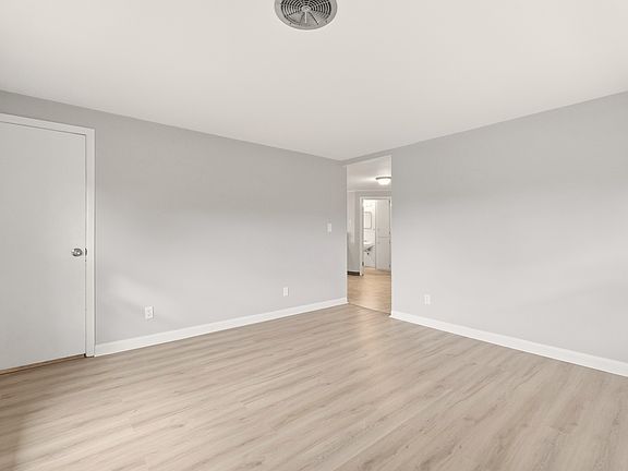 5th image of 132 N Gamble St #B