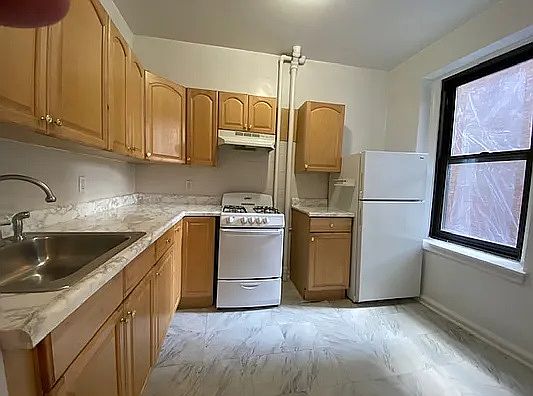 1st image of 29 Charles St APT 1D