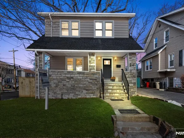 94 W Madison Ave, Dumont, NJ 07628