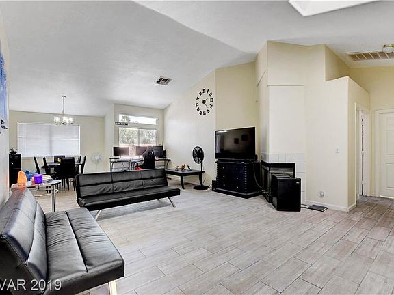 4th image of 5786 Sunny Orchard Ln