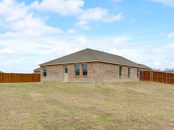 3rd image of 2836 Ozark Cir