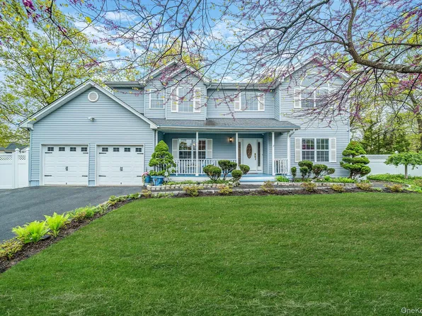 73 Elm Avenue, Coram, NY 11727