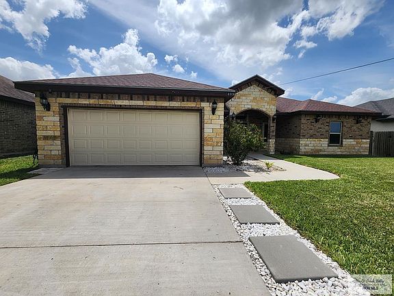 3rd image of 409 S Tamm Ln