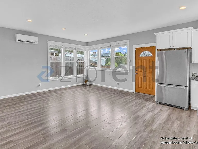 4451 SE 117th Ave — Photo 6