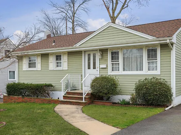33 N Smith St, Avenel, NJ 07001