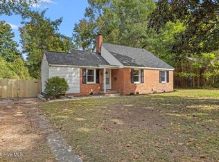 11 Glendale Rd, Jacksonville, NC 28540